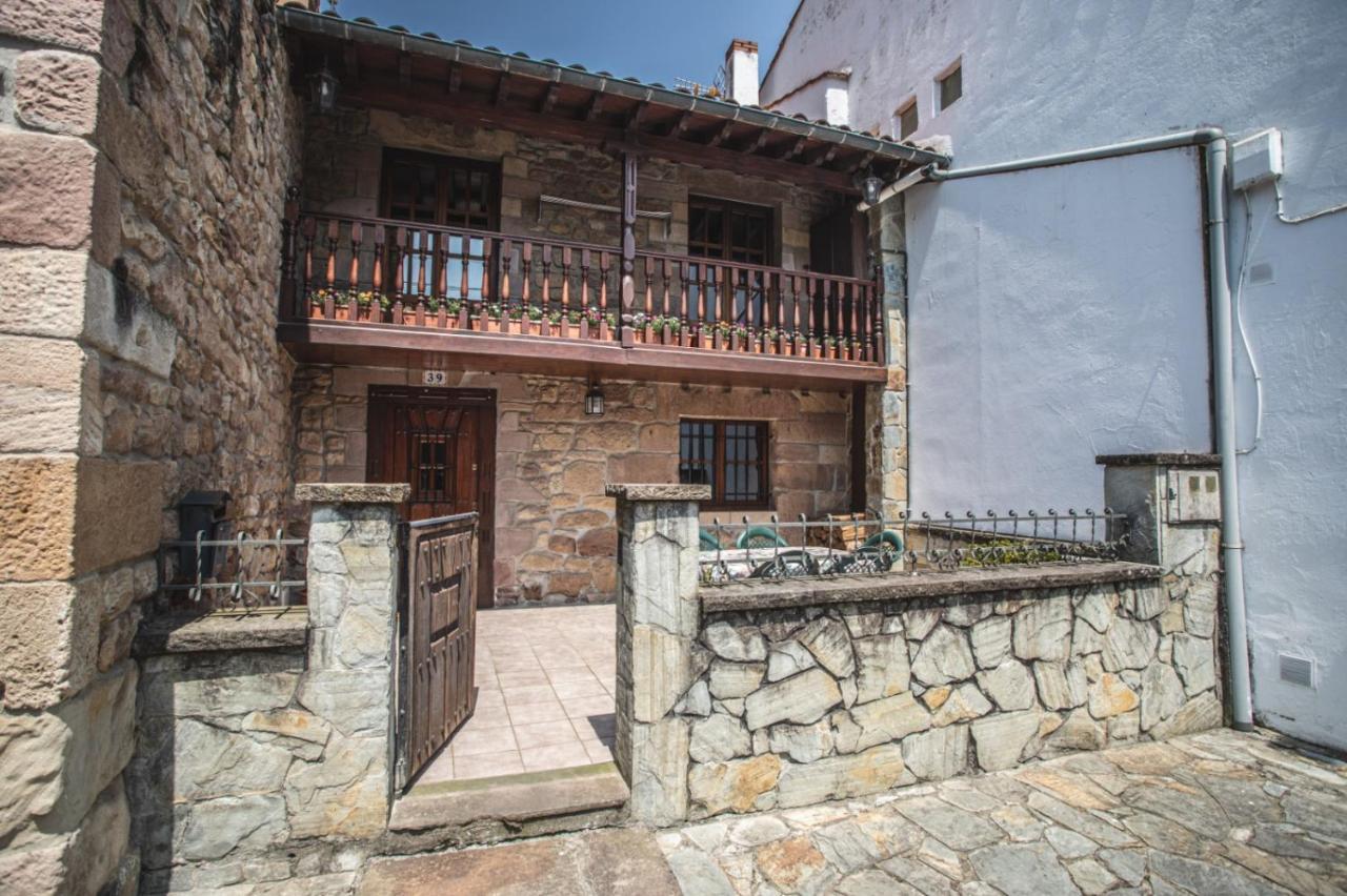 La Casa De Consuelo 3 Guest House Viérnoles Exterior photo